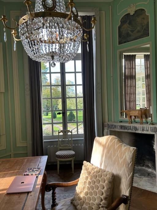 Charming 18Th Century Chateau, Near Bayeux In Calvados, Normandie Livry  Екстериор снимка
